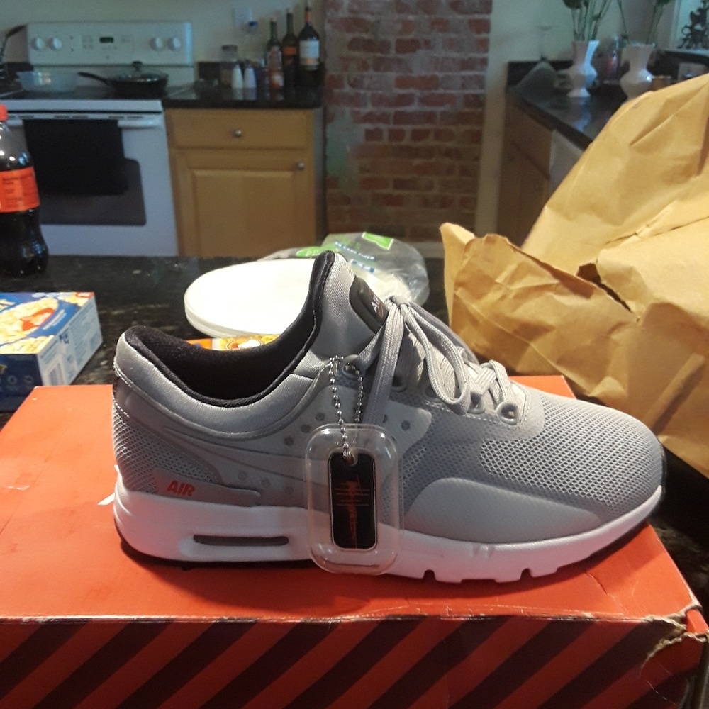 Nike Air Max Zero QS